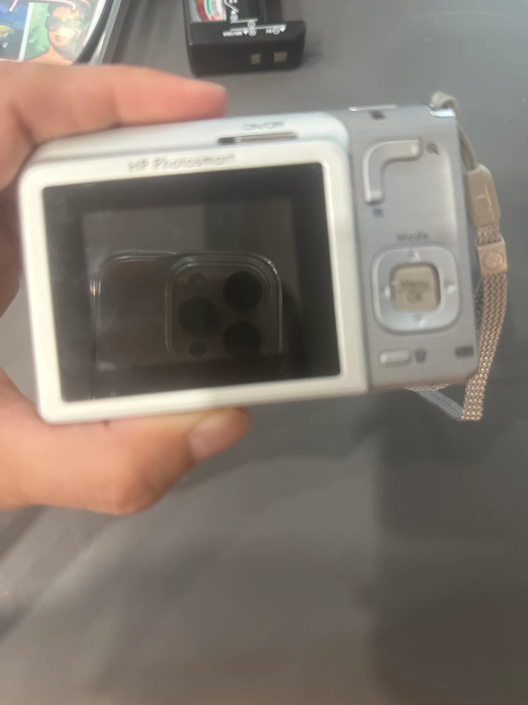 HP Photosmart R725 Digital Camera - photo 4