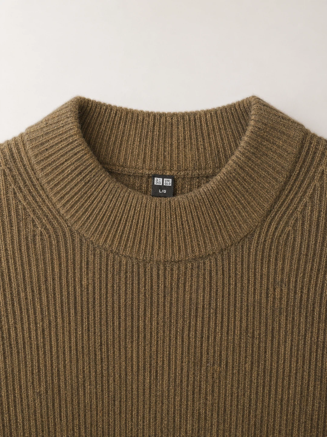 UNIQLO Crewneck Sweater - photo 2