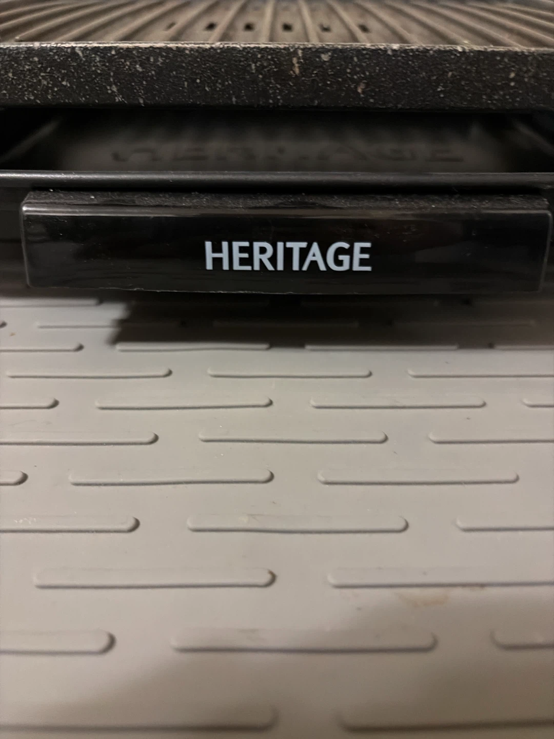 Heritage Electric Grill - photo 2