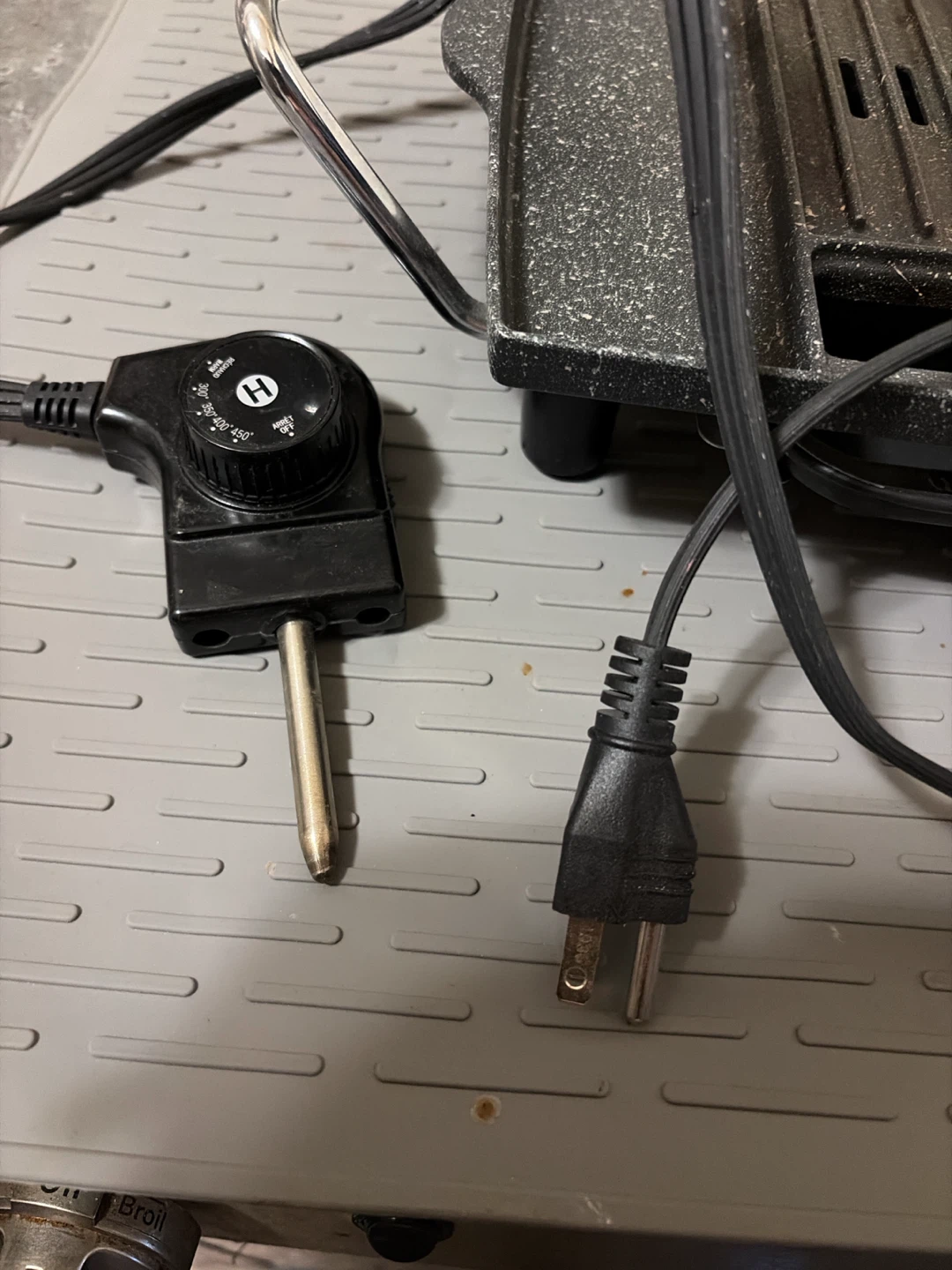 Heritage Electric Grill - photo 4
