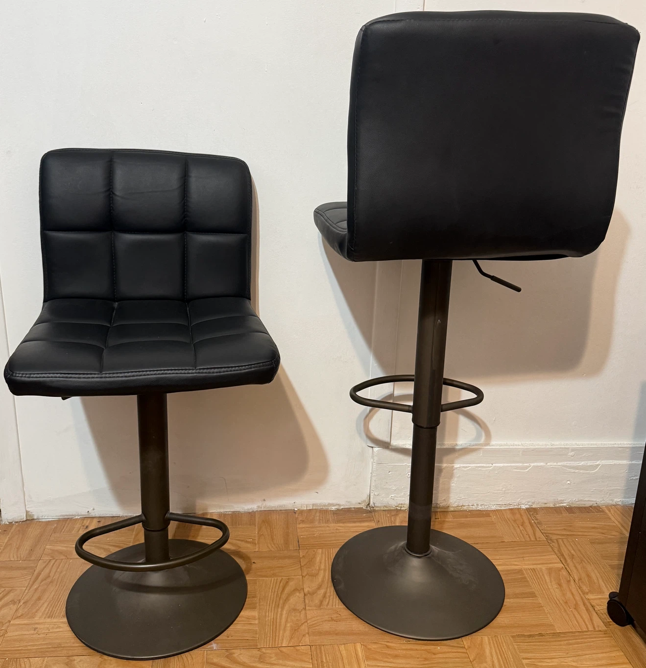 Set of 2 Black Faux Leather Bar Stools - photo 2