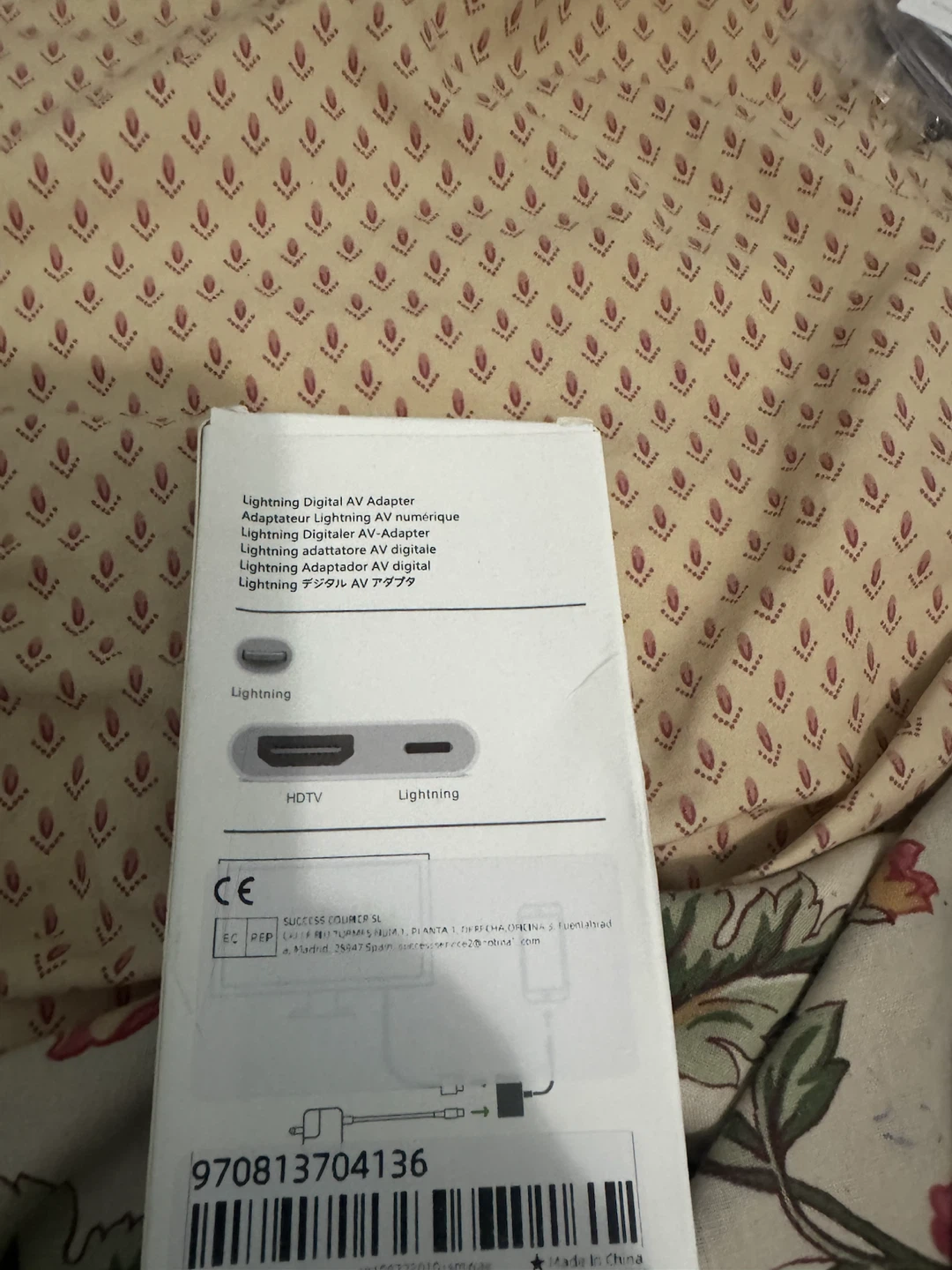 Lightning to Digital AV Adapter - photo 3