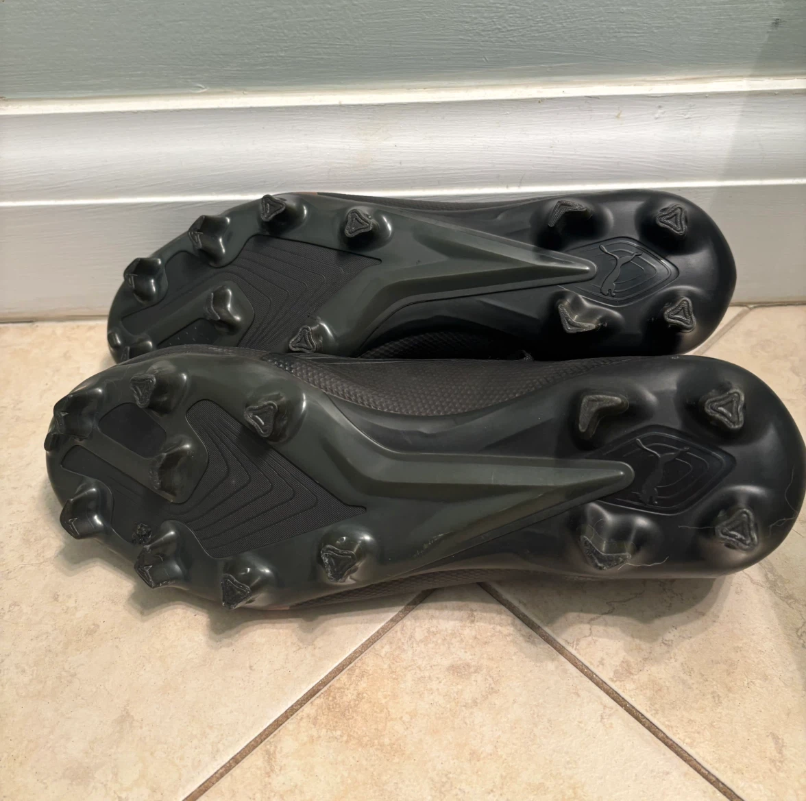Puma Soccer Cleats Men’s 10.5 - photo 4