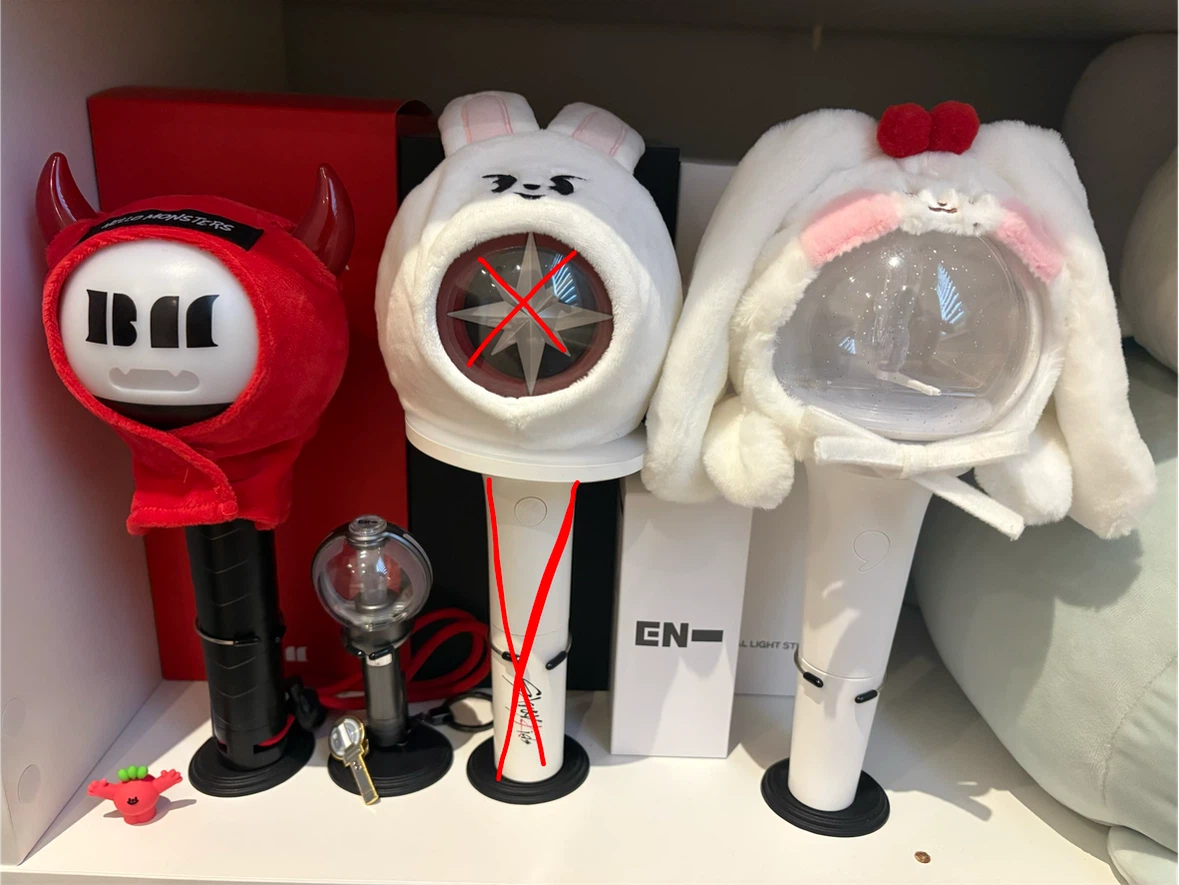 K-Pop Lightsticks with Character Covers