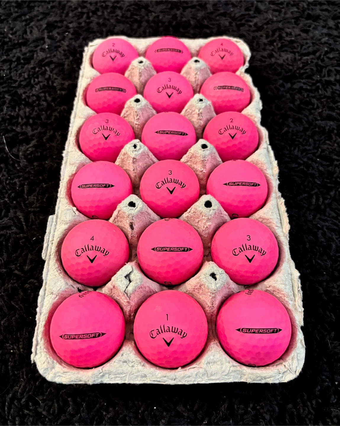 18 Callaway Supersoft Pink Golf Balls