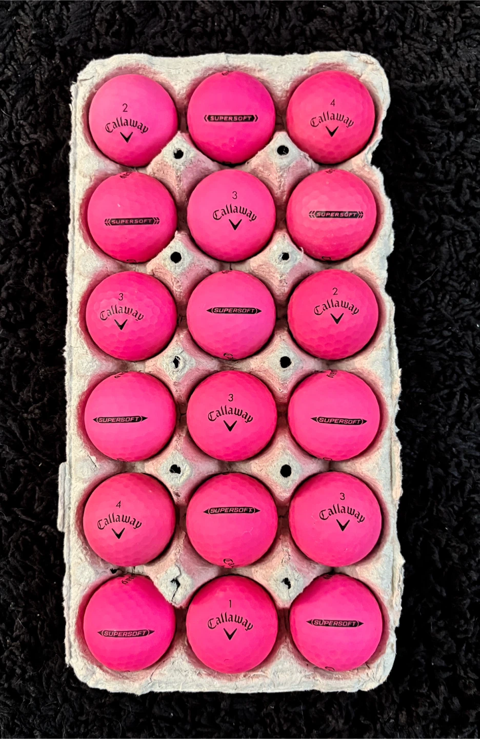18 Callaway Supersoft Pink Golf Balls - photo 2