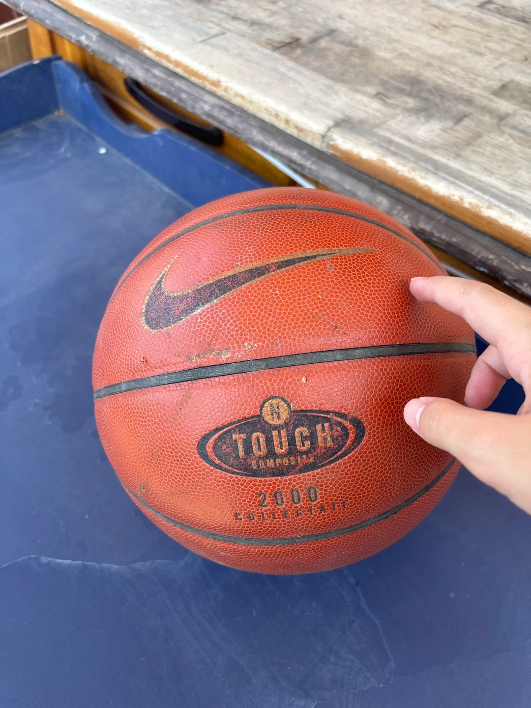 Nike Touch Composite 2000 Basketball