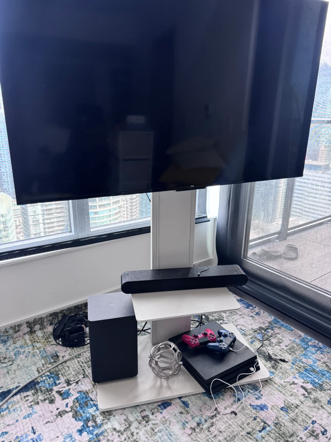 TV Stand with Mount for 32"-75" TVs