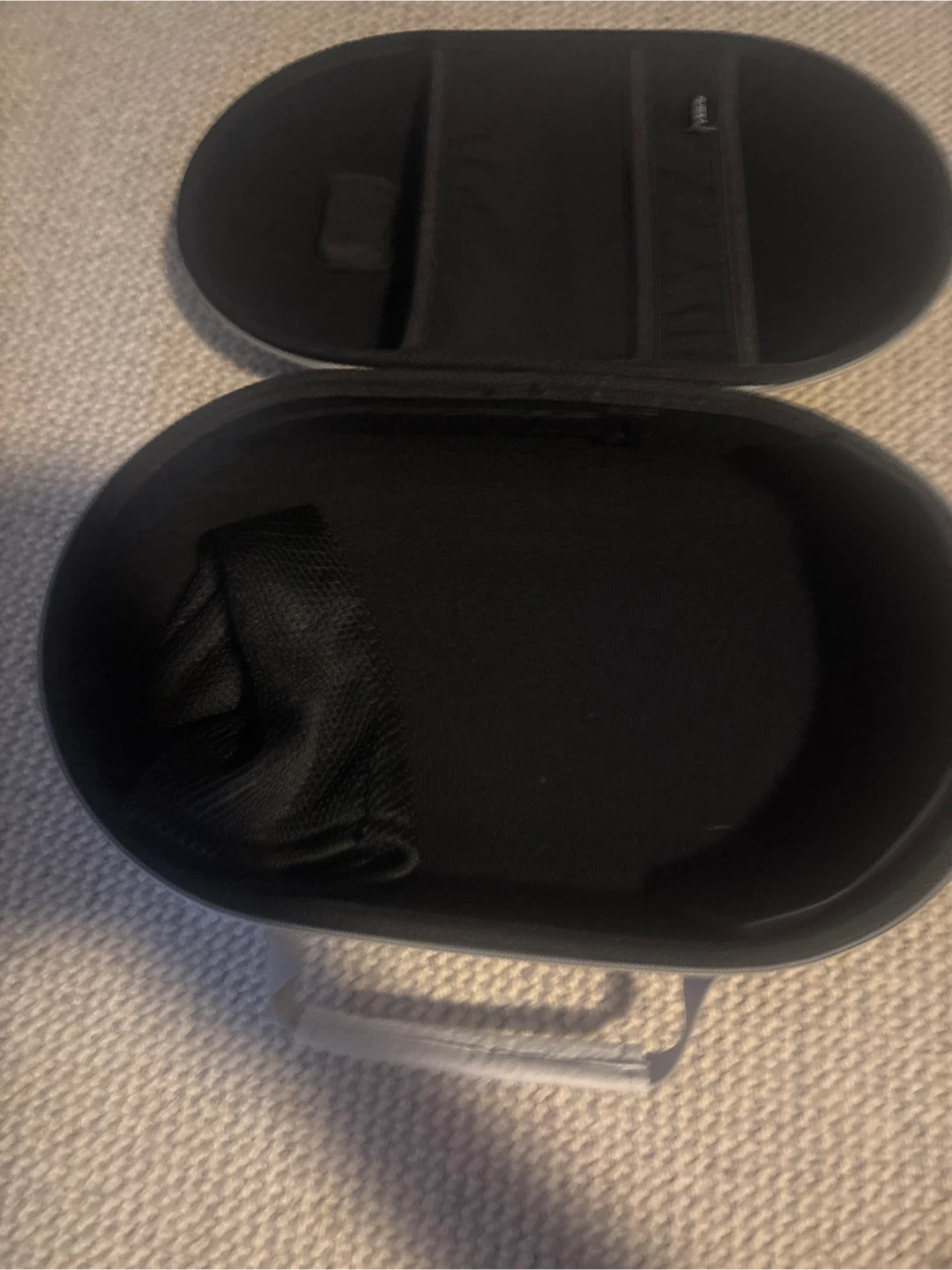 Meta quest travel bag - photo 2