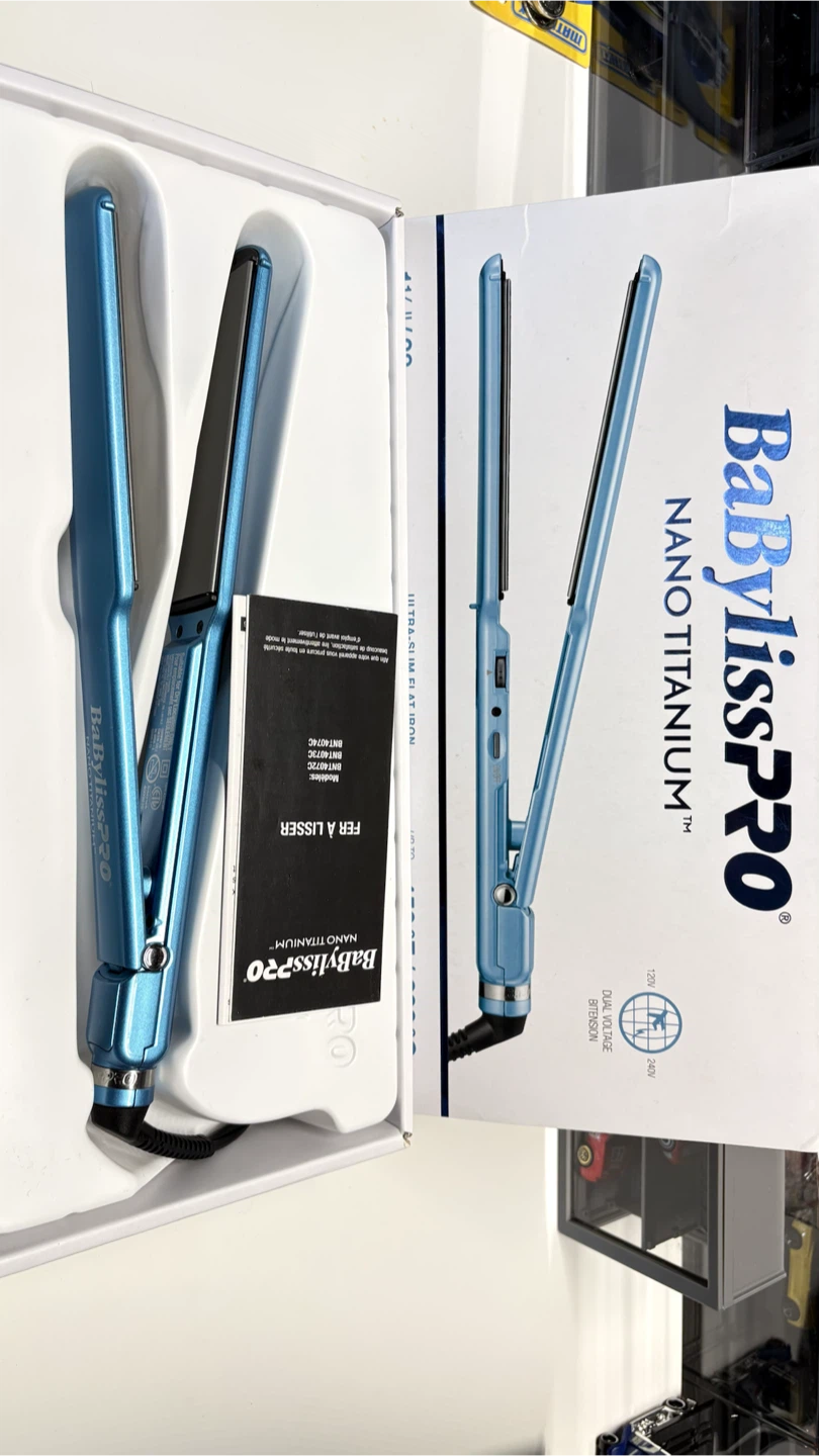 BaBylissPRO Nano Titanium Flat Iron