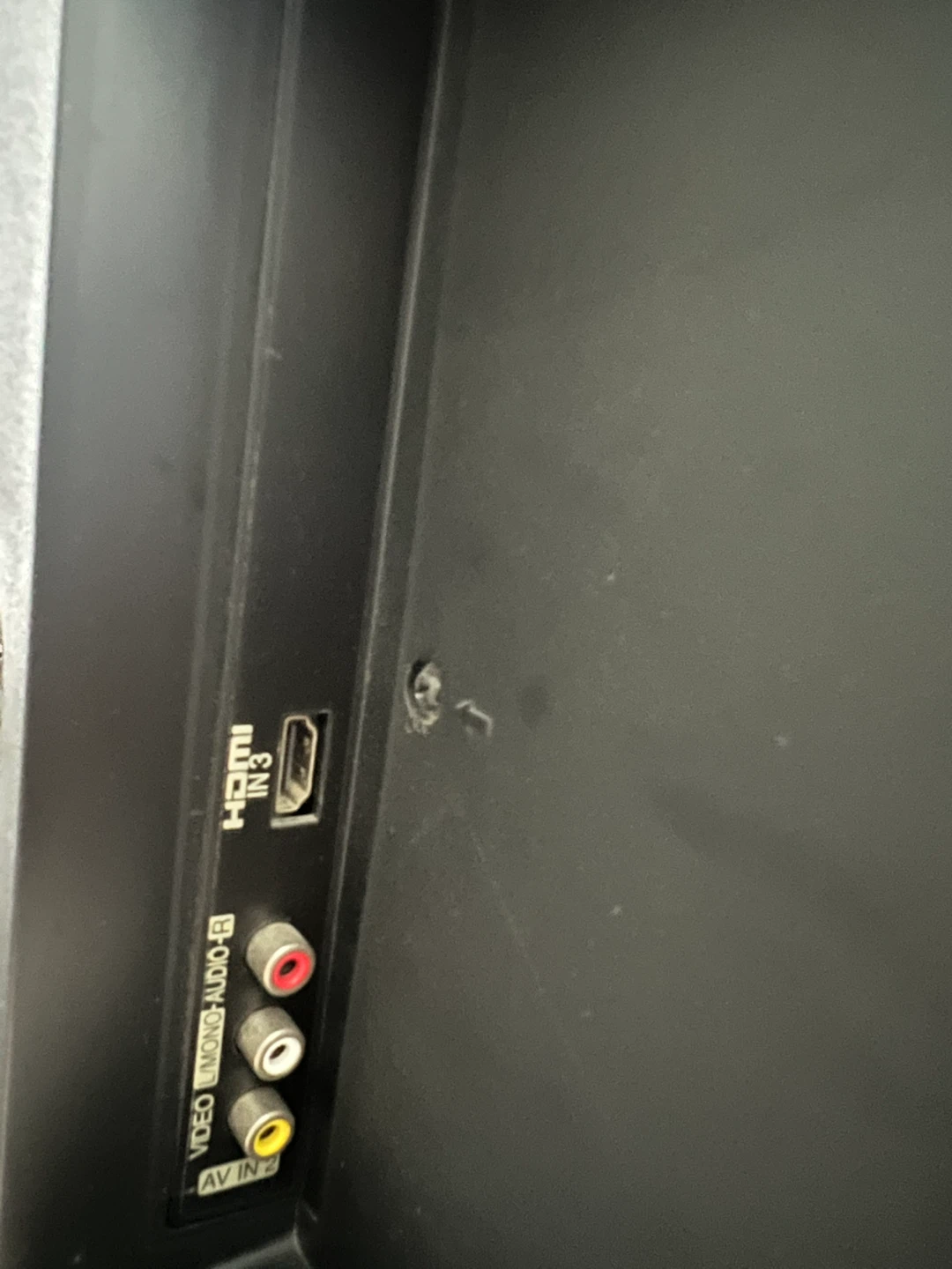 47" LG Full HD TV - Great Condition (Renovation Sale) - photo 4