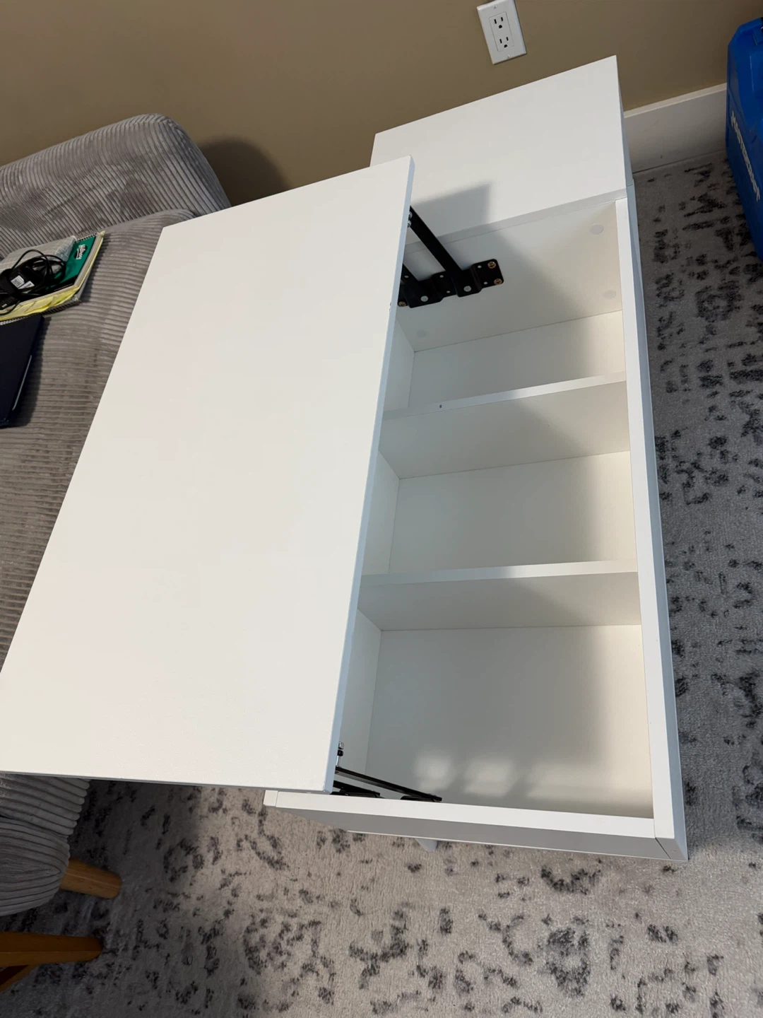 White Lift Top Coffee Table with Storage - photo 3
