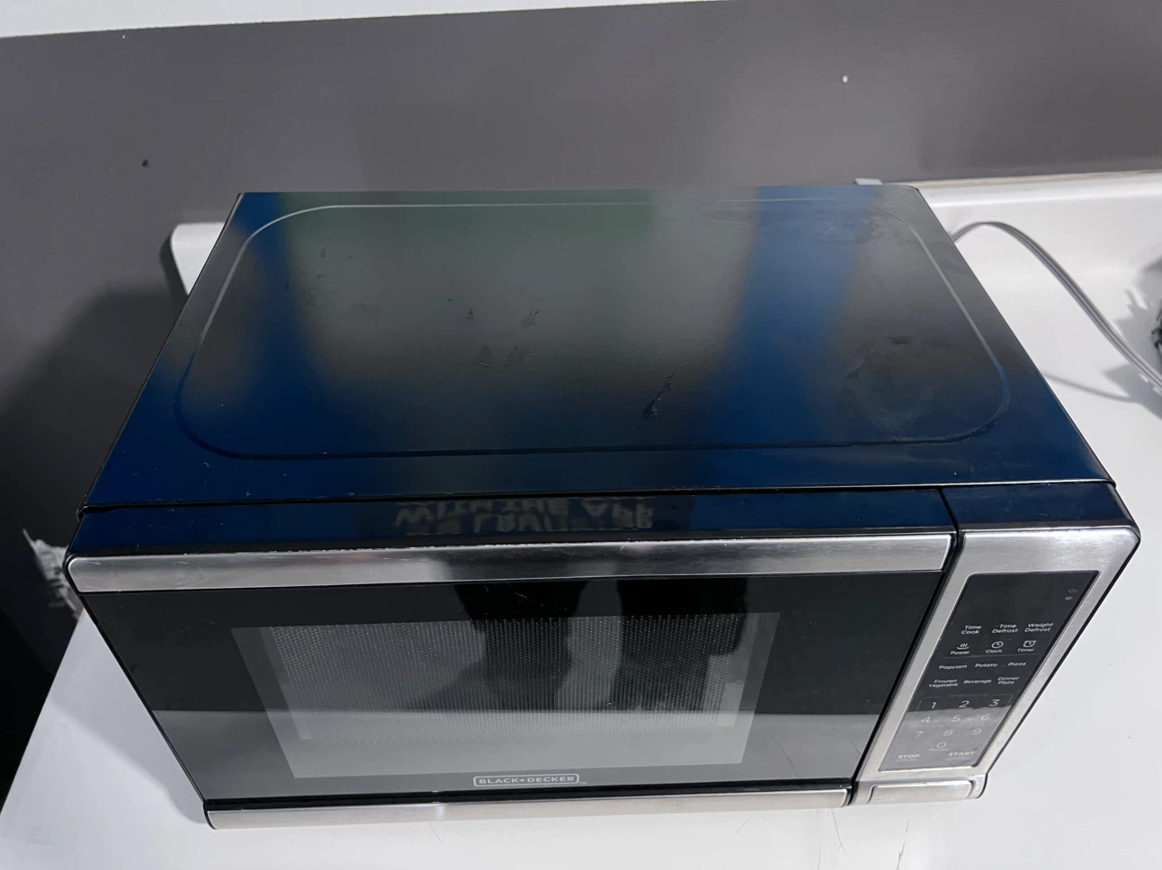 Black+Decker Microwave Oven - photo 2