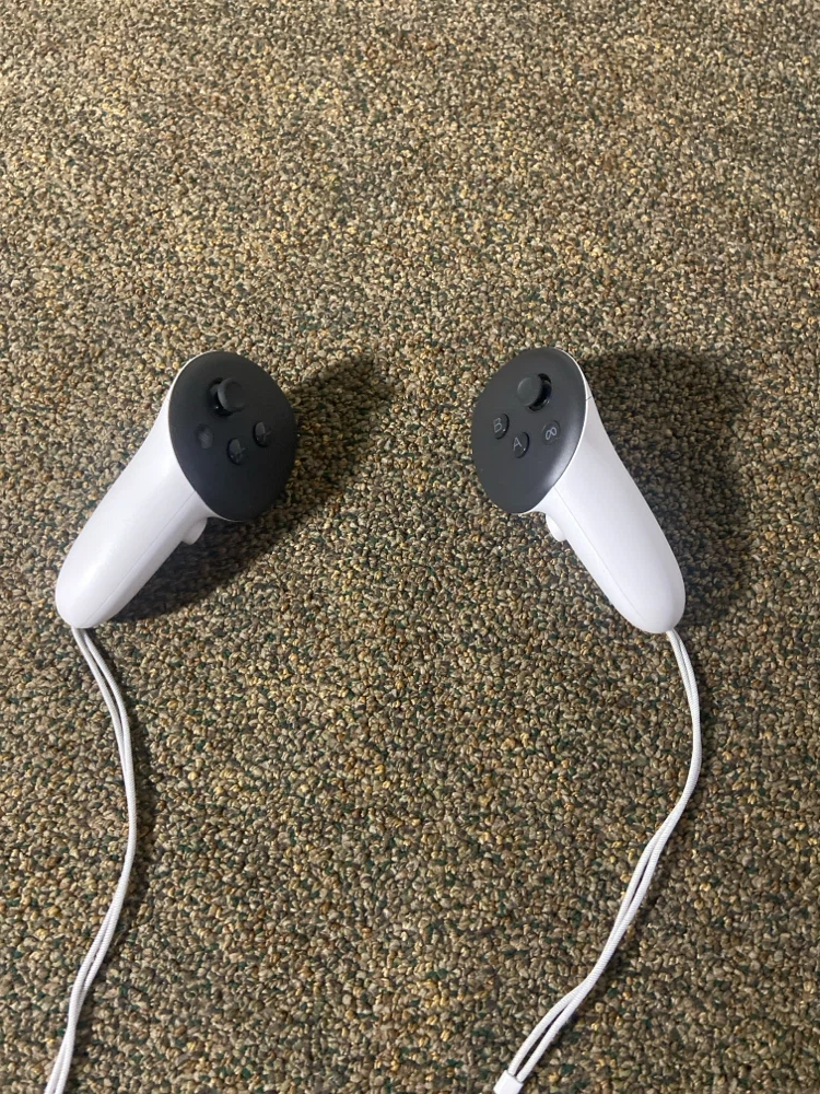 Meta Quest 3s VR Headset with Controllers - photo 2