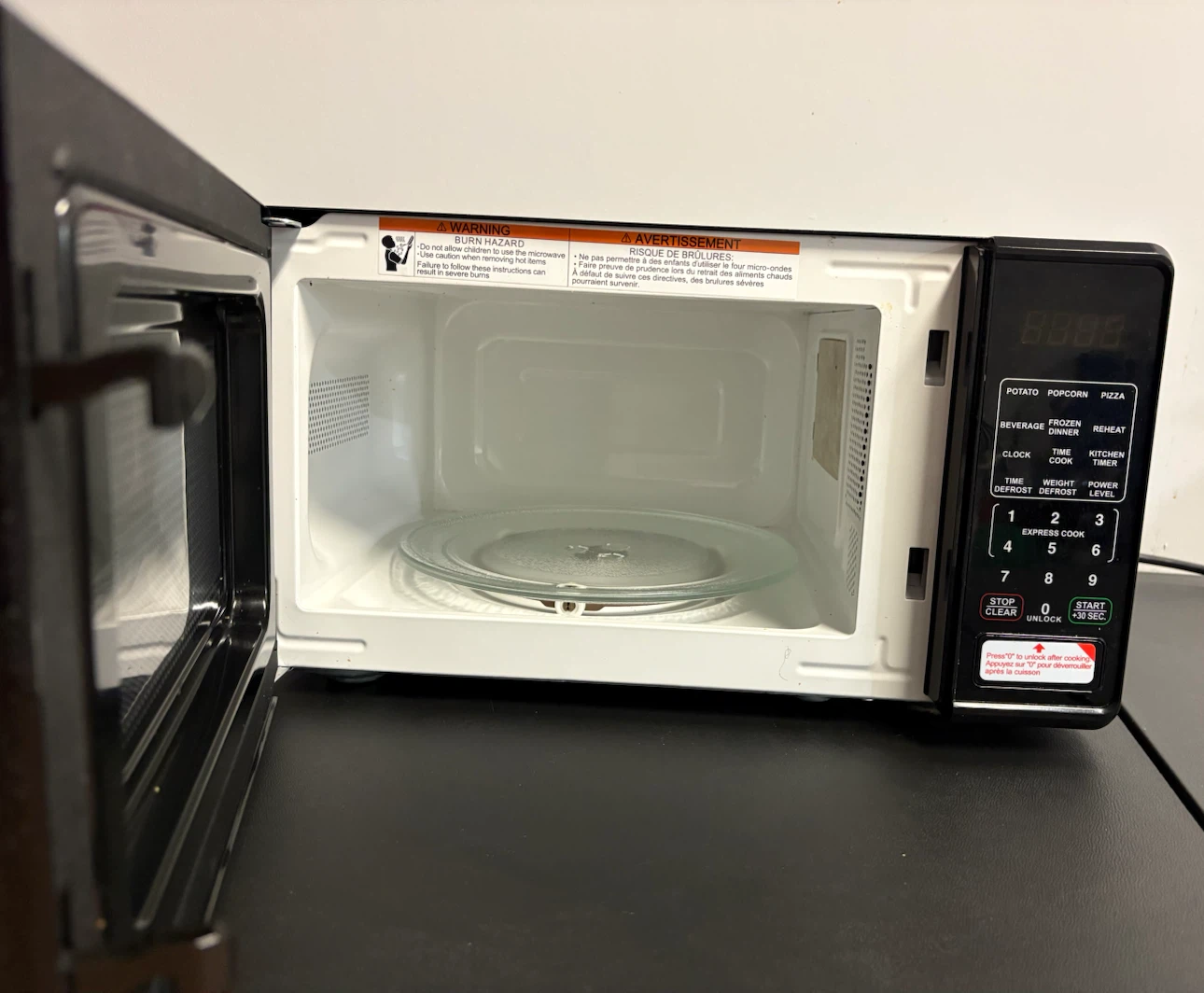 Microwave - photo 2