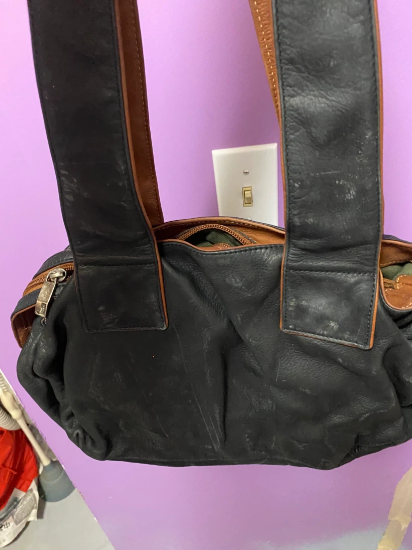 JOANEL Leather Shoulder Bag