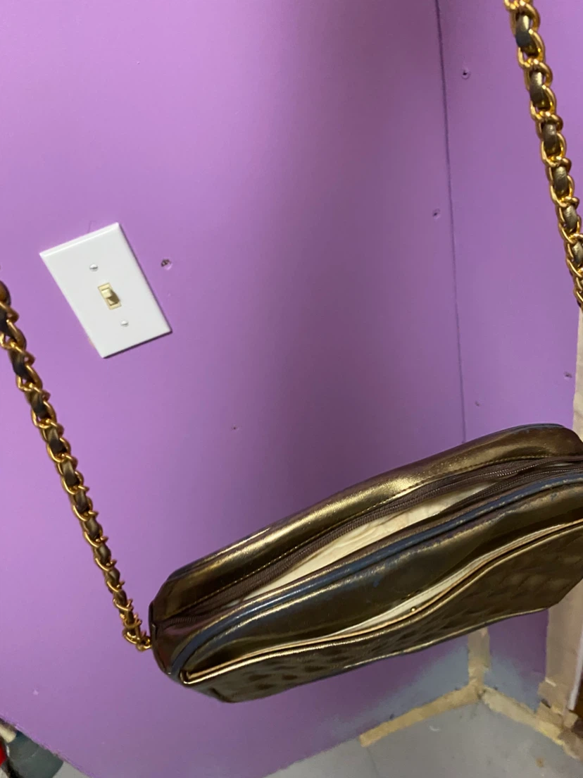 Quilted Chain Shoulder Bag - Gold - photo 3