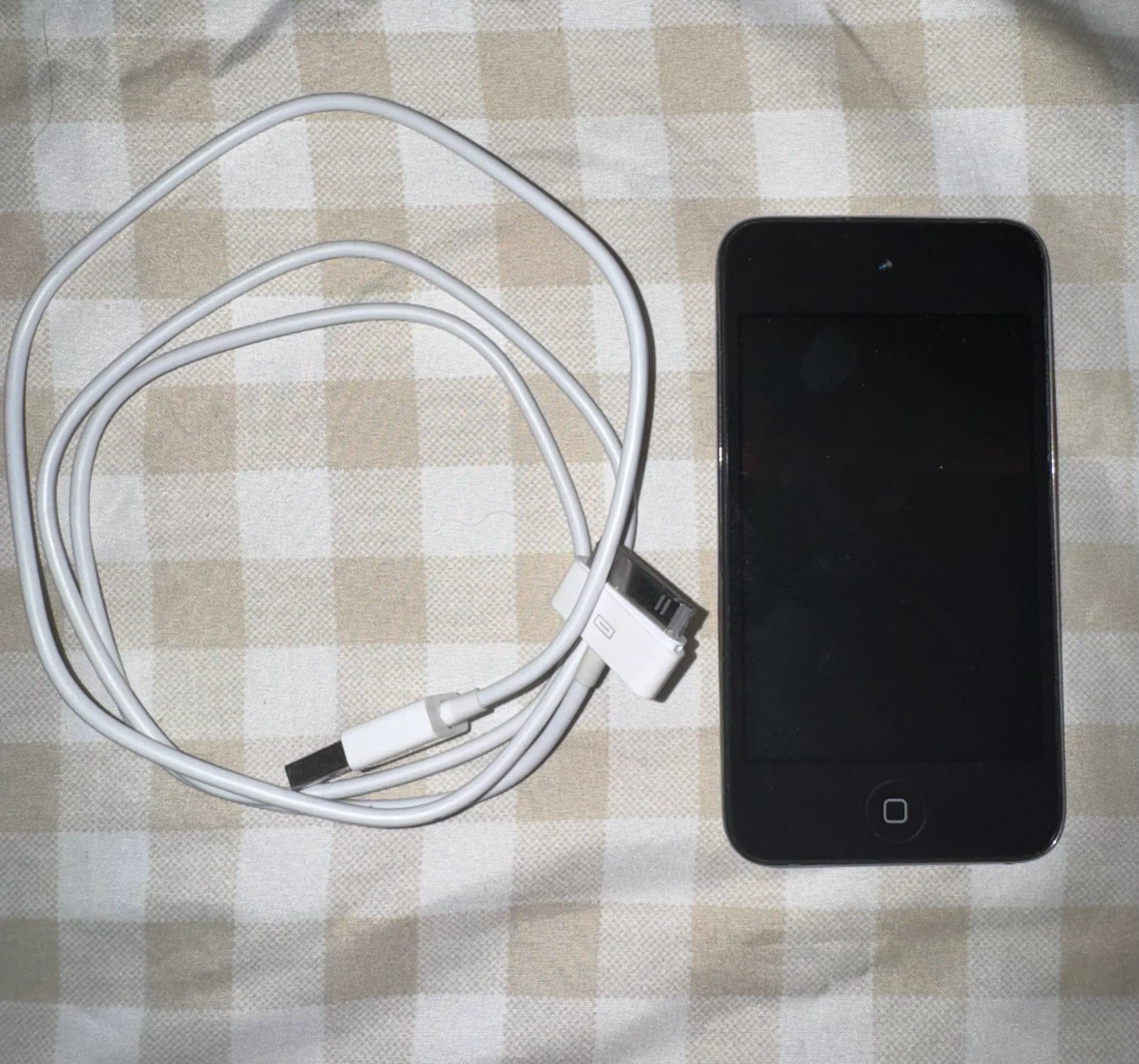 Apple iPod Touch 4th Gen 8GB