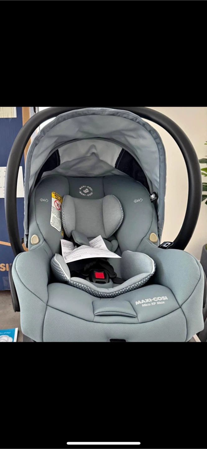 Maxi-Cosi Nido XP Max Car Seat