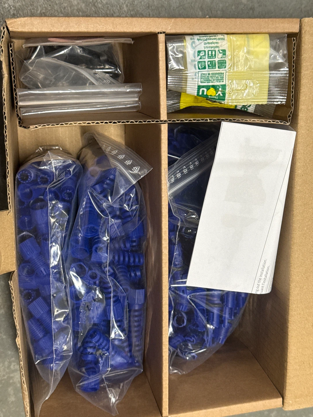 Box of 100 Corning ECAM S7-3/7 EVOL Cable Management System Comp