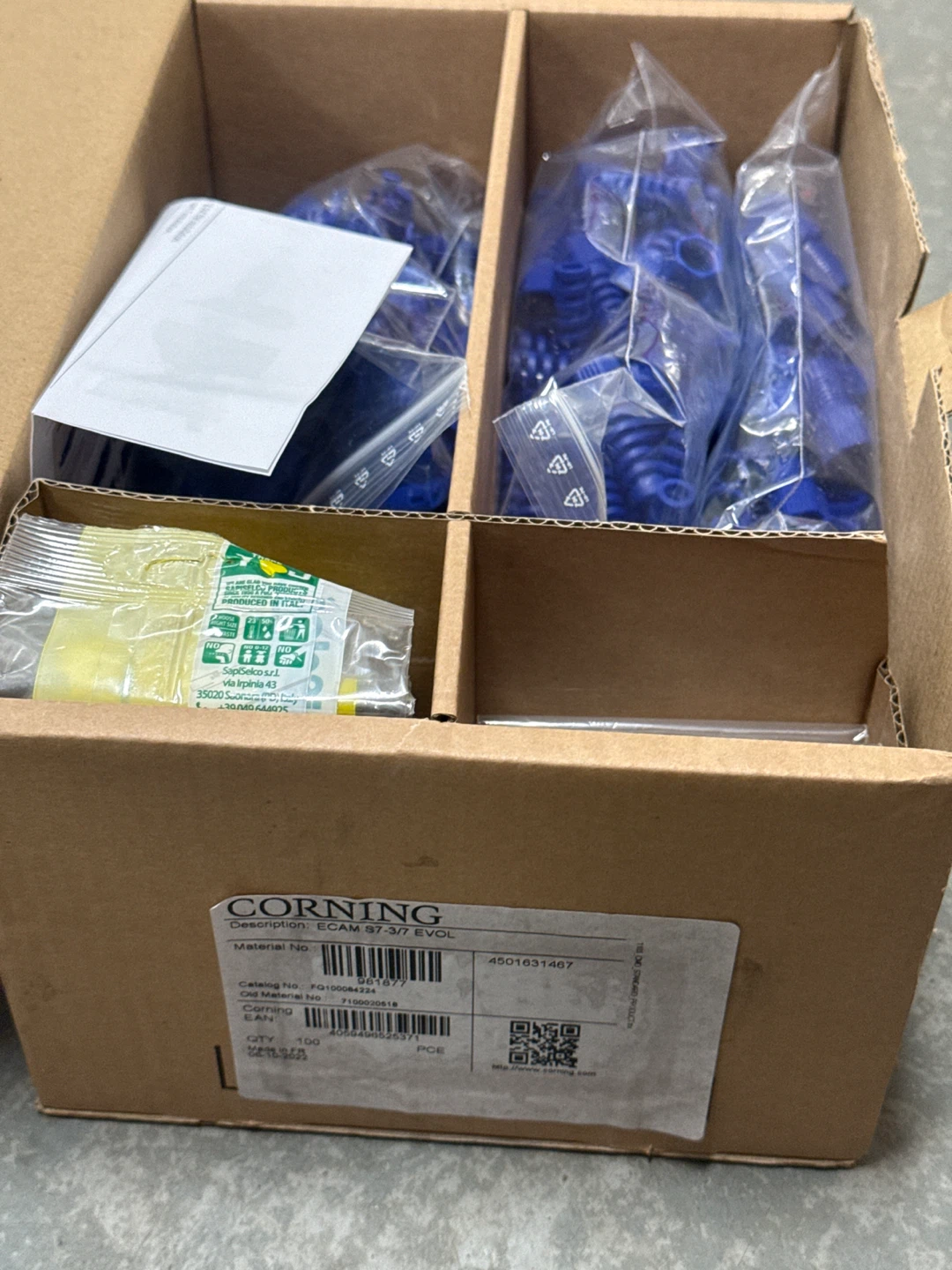 Box of 100 Corning ECAM S7-3/7 EVOL Cable Management System Comp - photo 2