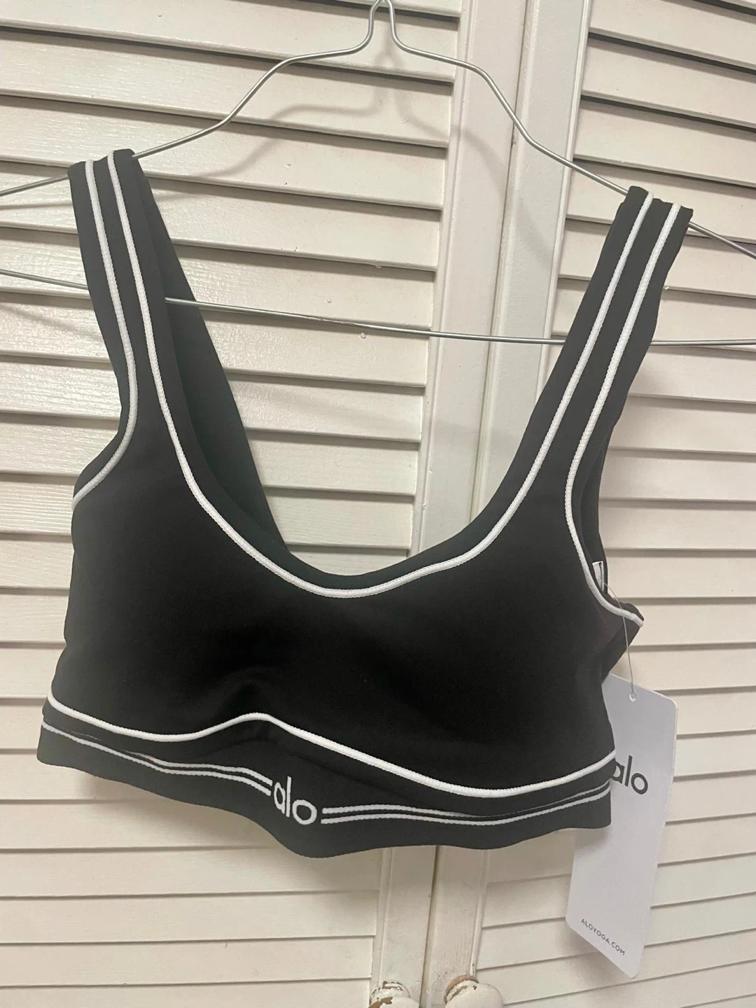 Alo “Airbrush Heart Throb Bra” (retails for $100) - photo 2