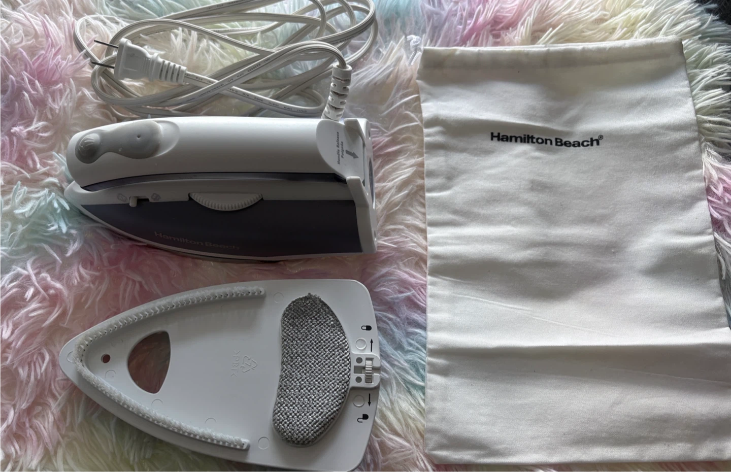 Hamilton Beach Travel Iron with Cloth Bag