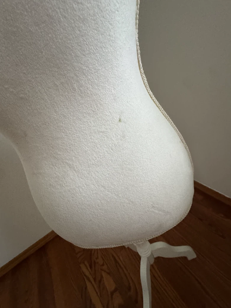 Female Dress form with Tripod Base - photo 5