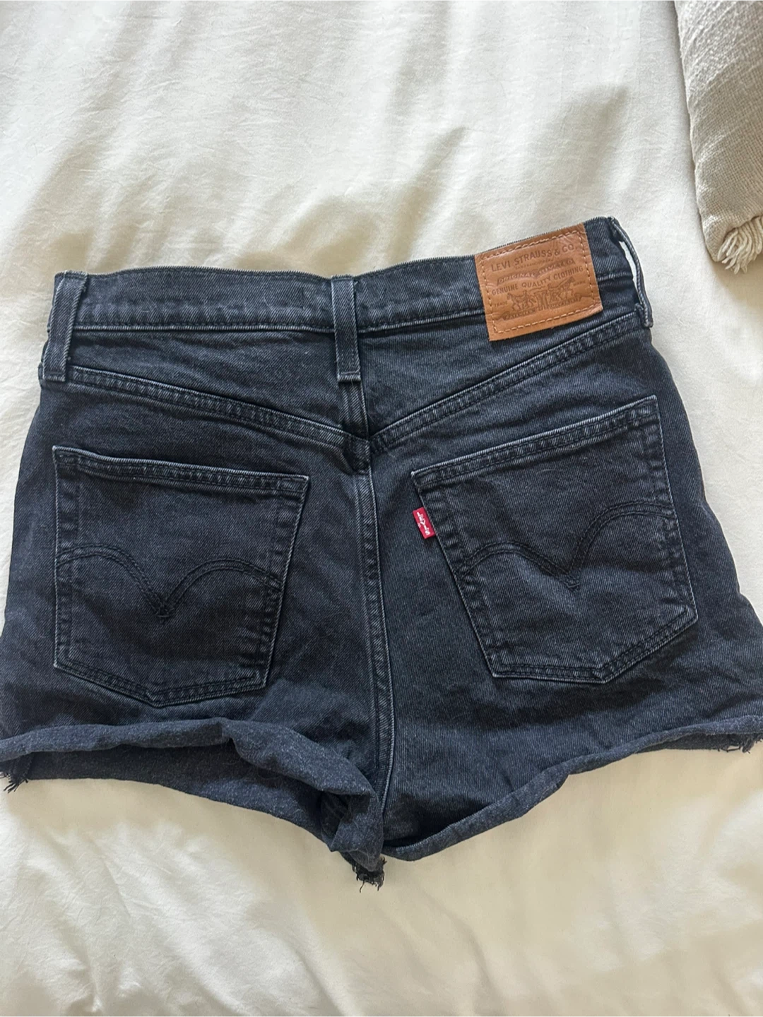 Levi's Ribcage Shorts - Black Size 28 - photo 3