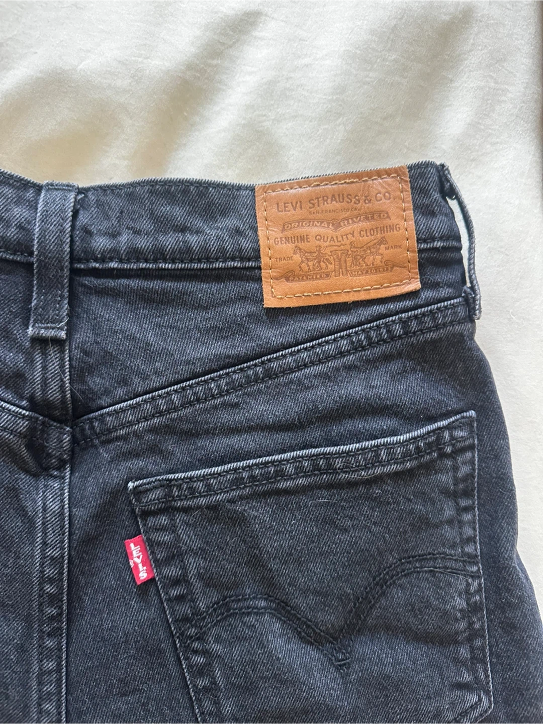 Levi's Ribcage Shorts - Black Size 28 - photo 4