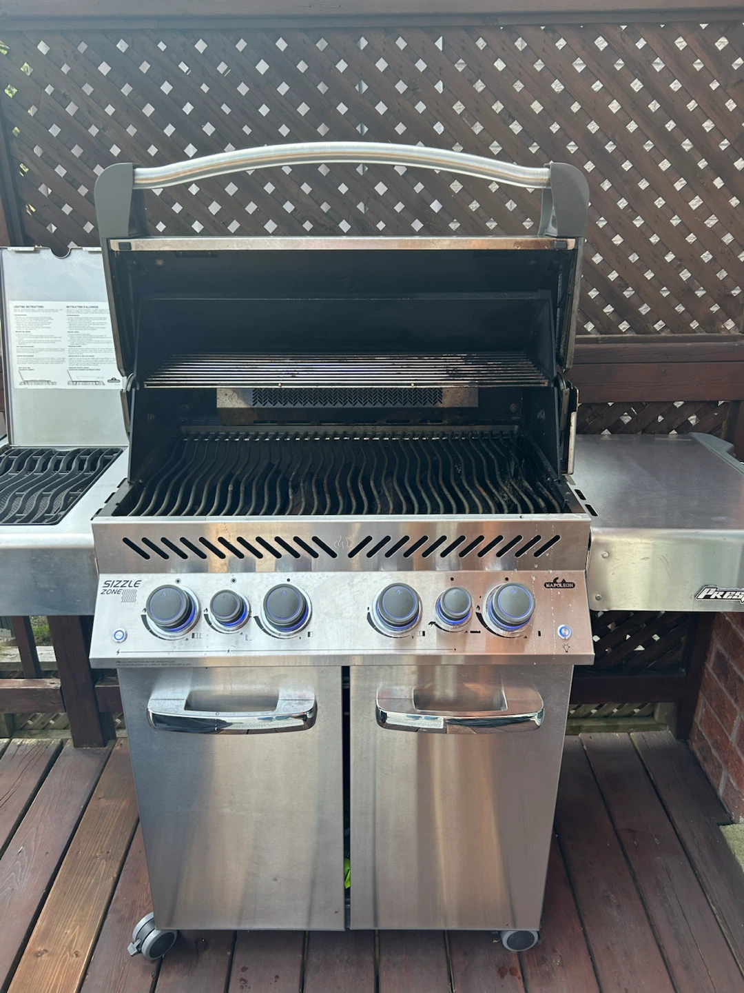 Napoleon Prestige Grill with Sizzle Zone - photo 2