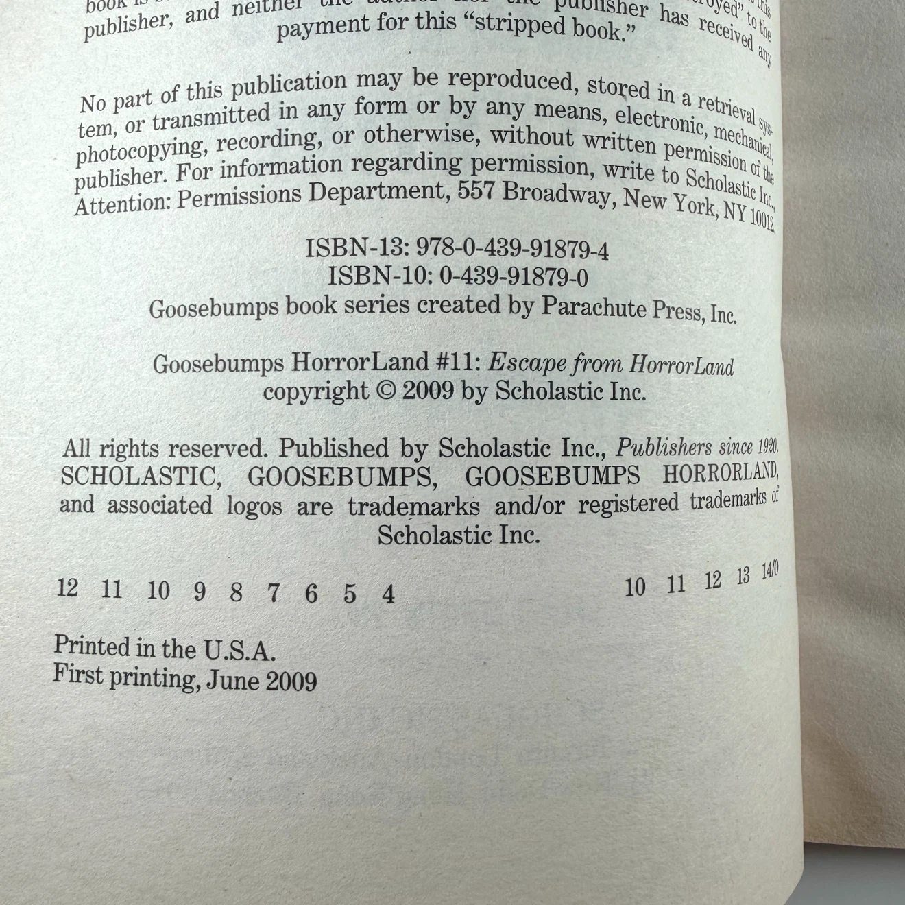 3x R.L. Stine Goosebumps Books - photo 5