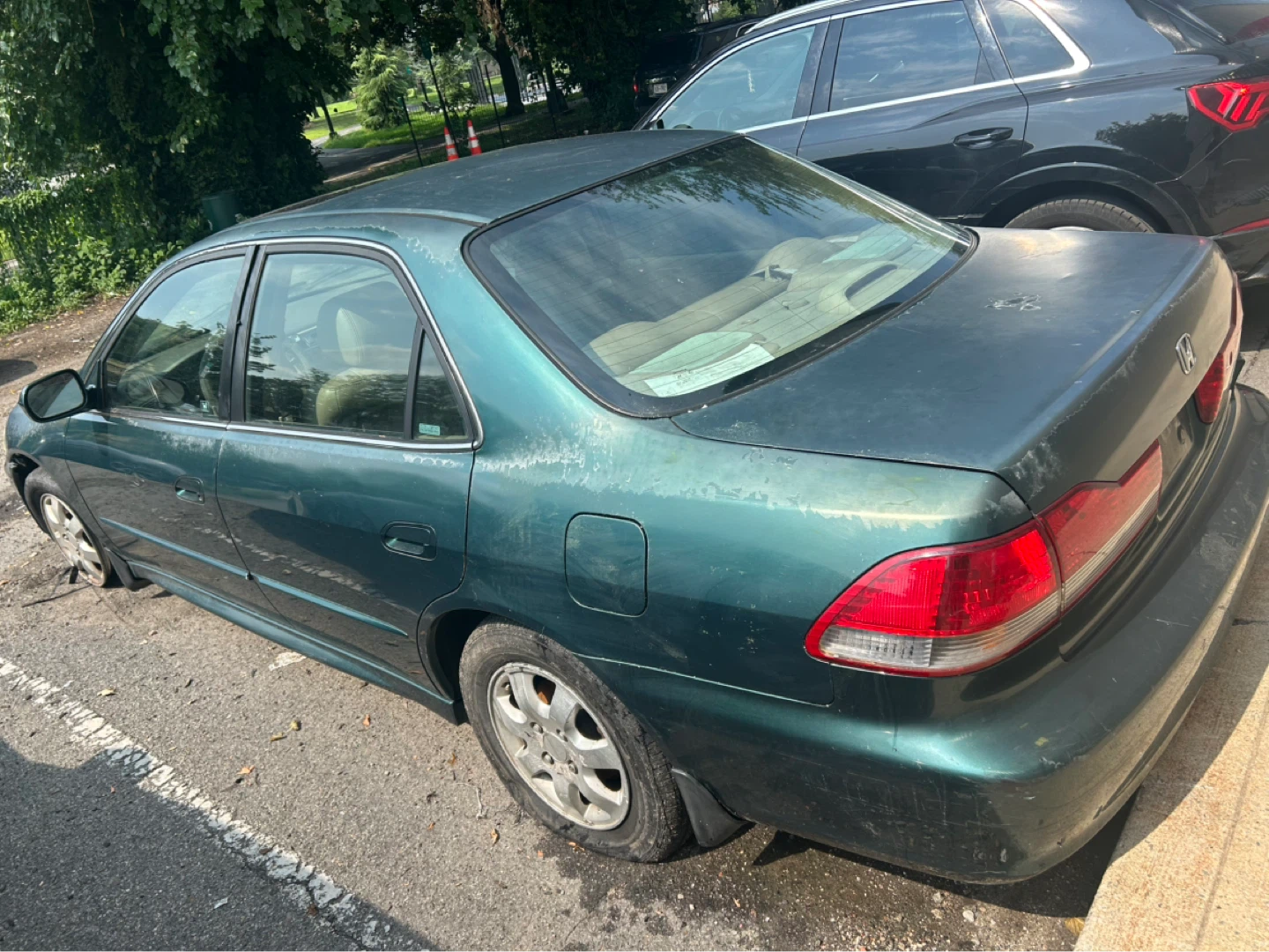2002Honda Accord Sedan - photo 2
