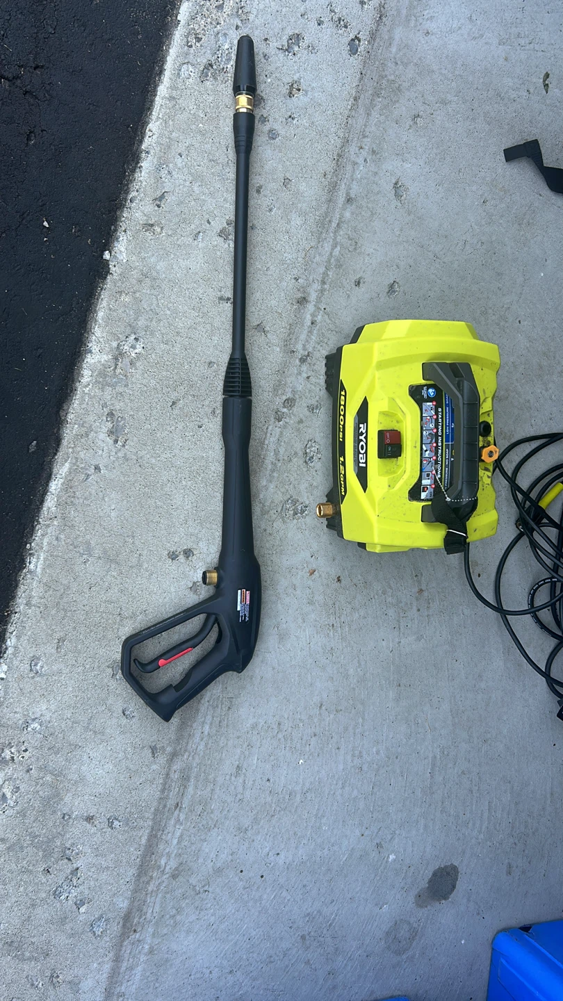 Ryobi 1800 PSI Electric Pressure Washer - photo 2