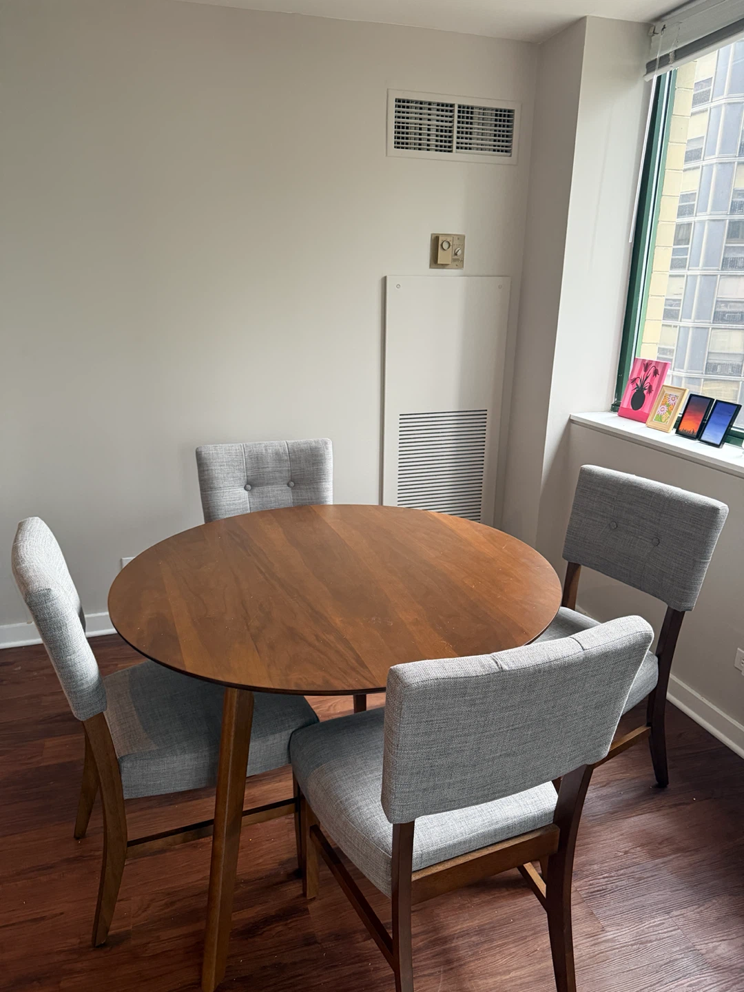 Round Wooden Dining Table + 4 Chairs