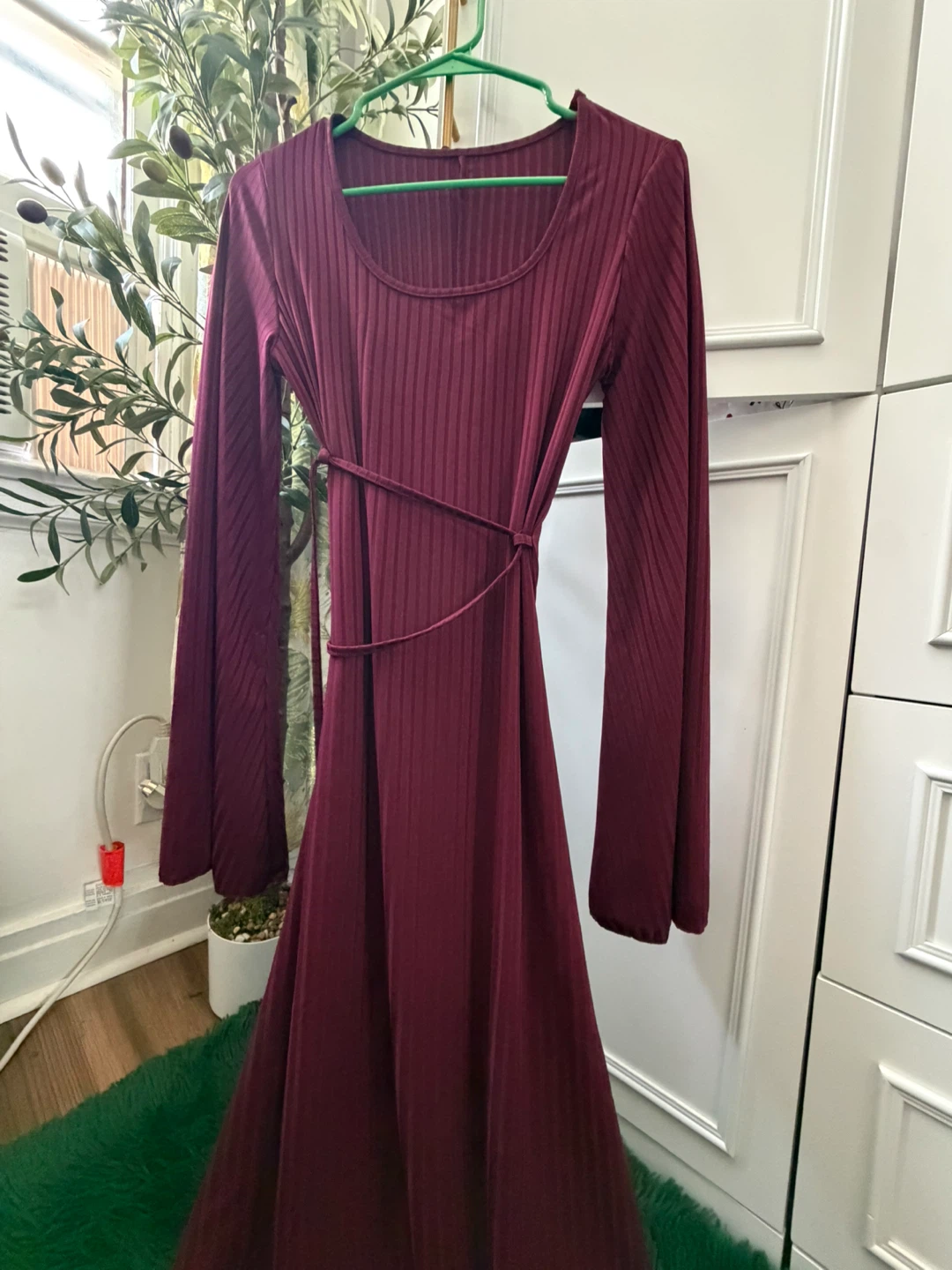 Maroon Ribbed Maxi Dress