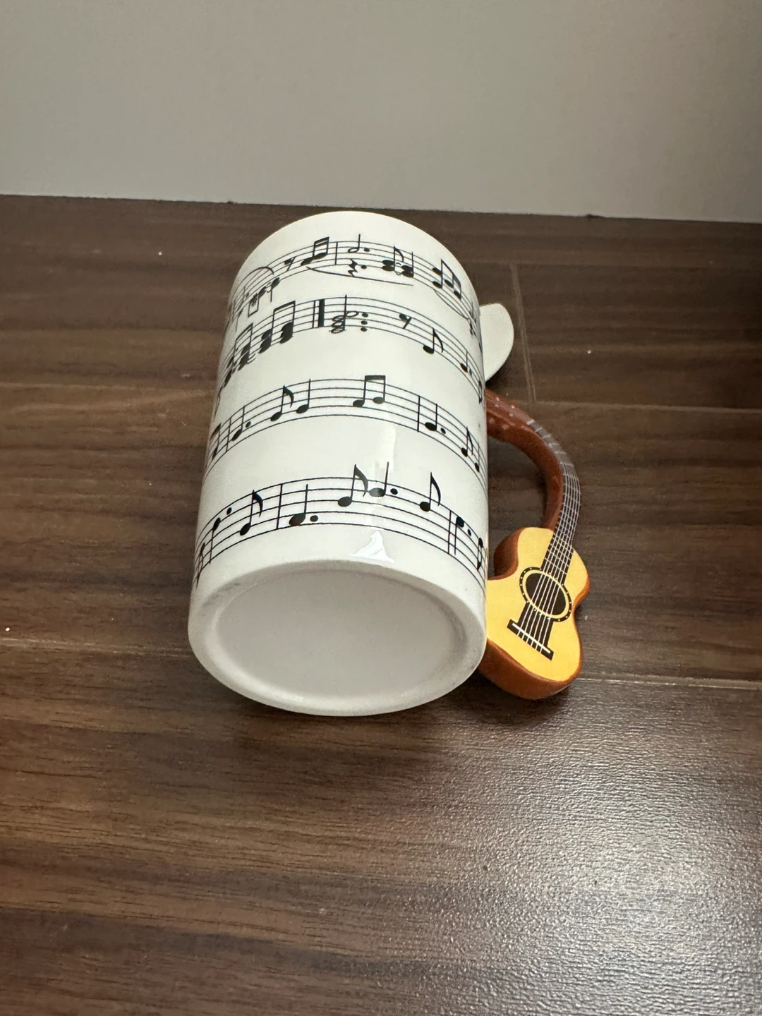 Musical Notes Guitar Handle Mug with Piano Lid - photo 4
