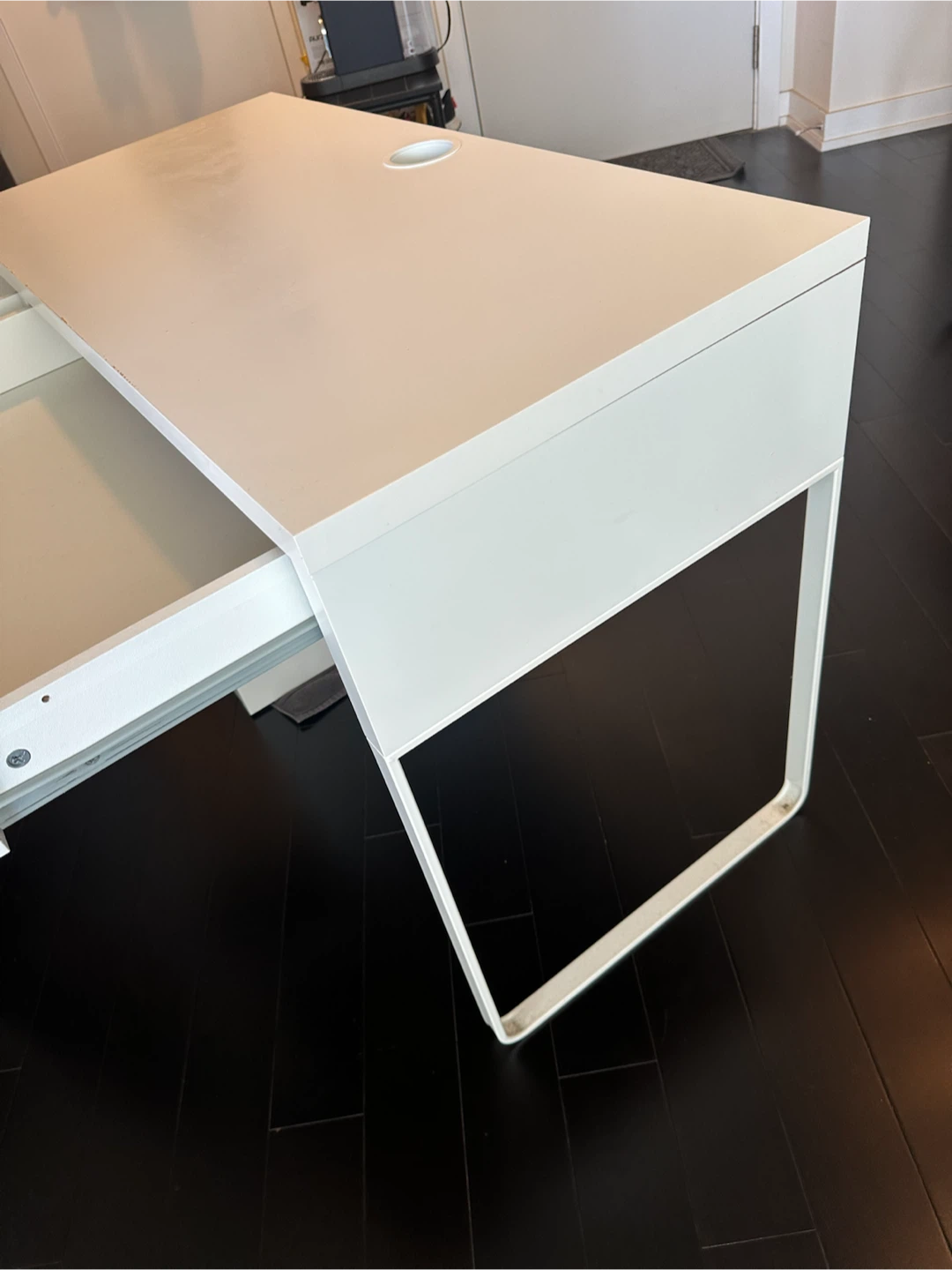 White Desk with Drawers - photo 3