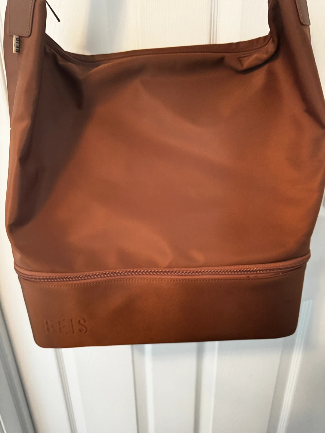 BEIS The Crescent Weekender in Maple