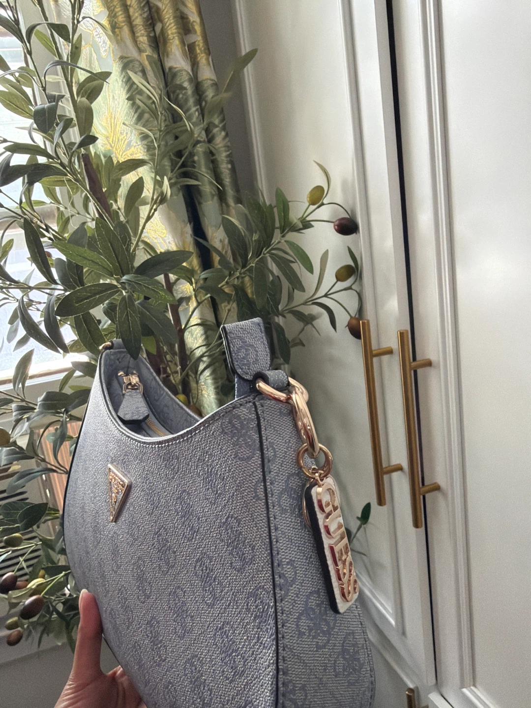Guess Shoulder Bag - photo 3