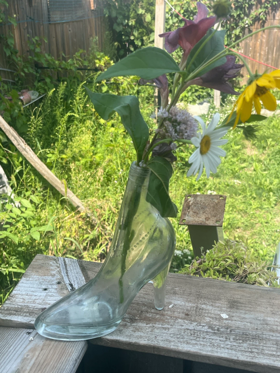 Glass High Heel Shoe Vase - photo 2
