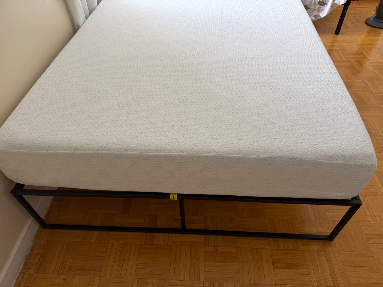 Zinus Queen Mattress, Used like new. - photo 4