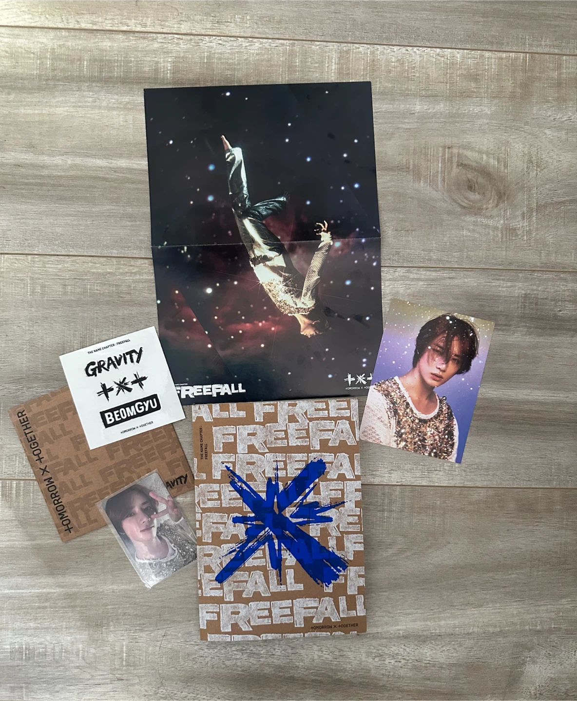 TXT Freefall: Gravity (Beomgyu)