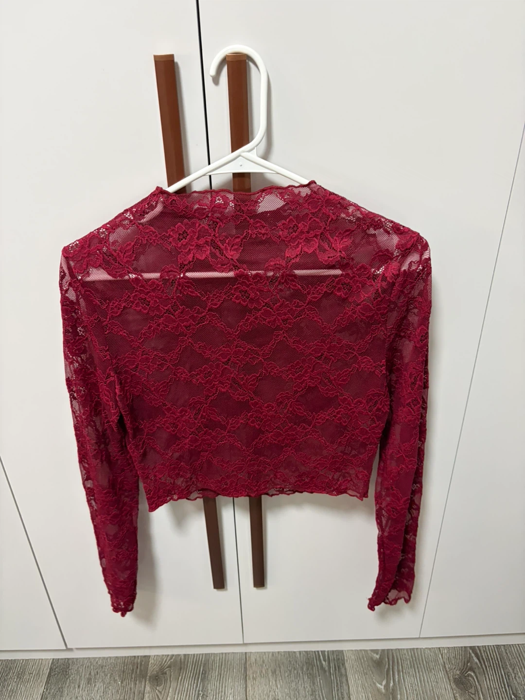 Maroon Lace Long Sleeve Crop Top - photo 2