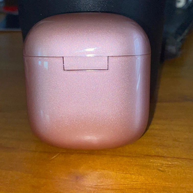Rose Gold AirPod charger - photo 2