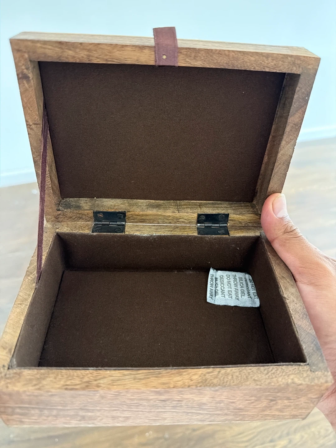 Arty Wooden Embroidered Box - photo 2