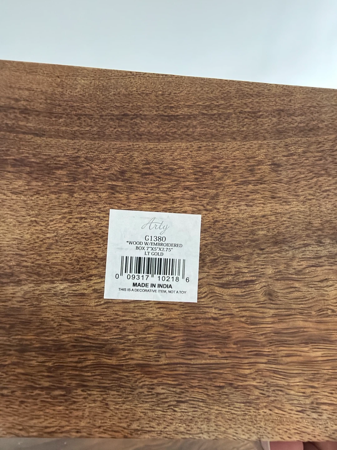 Arty Wooden Embroidered Box - photo 3