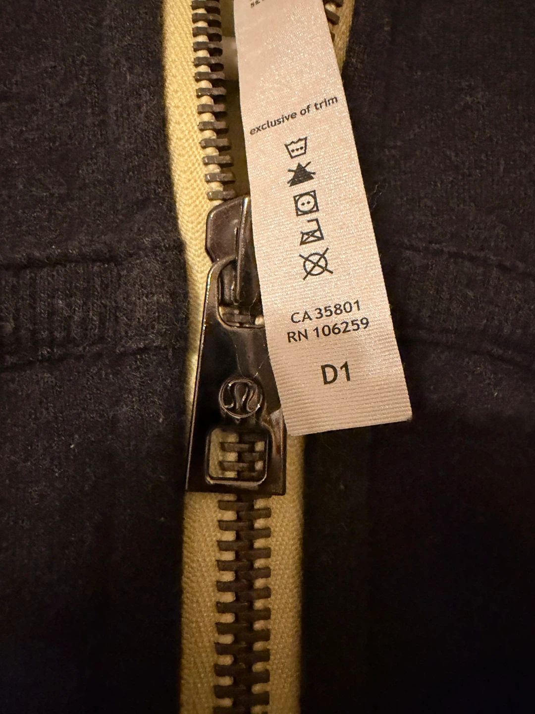 vintage Lululemon Athletica Grey Cropped Hoodie - photo 4