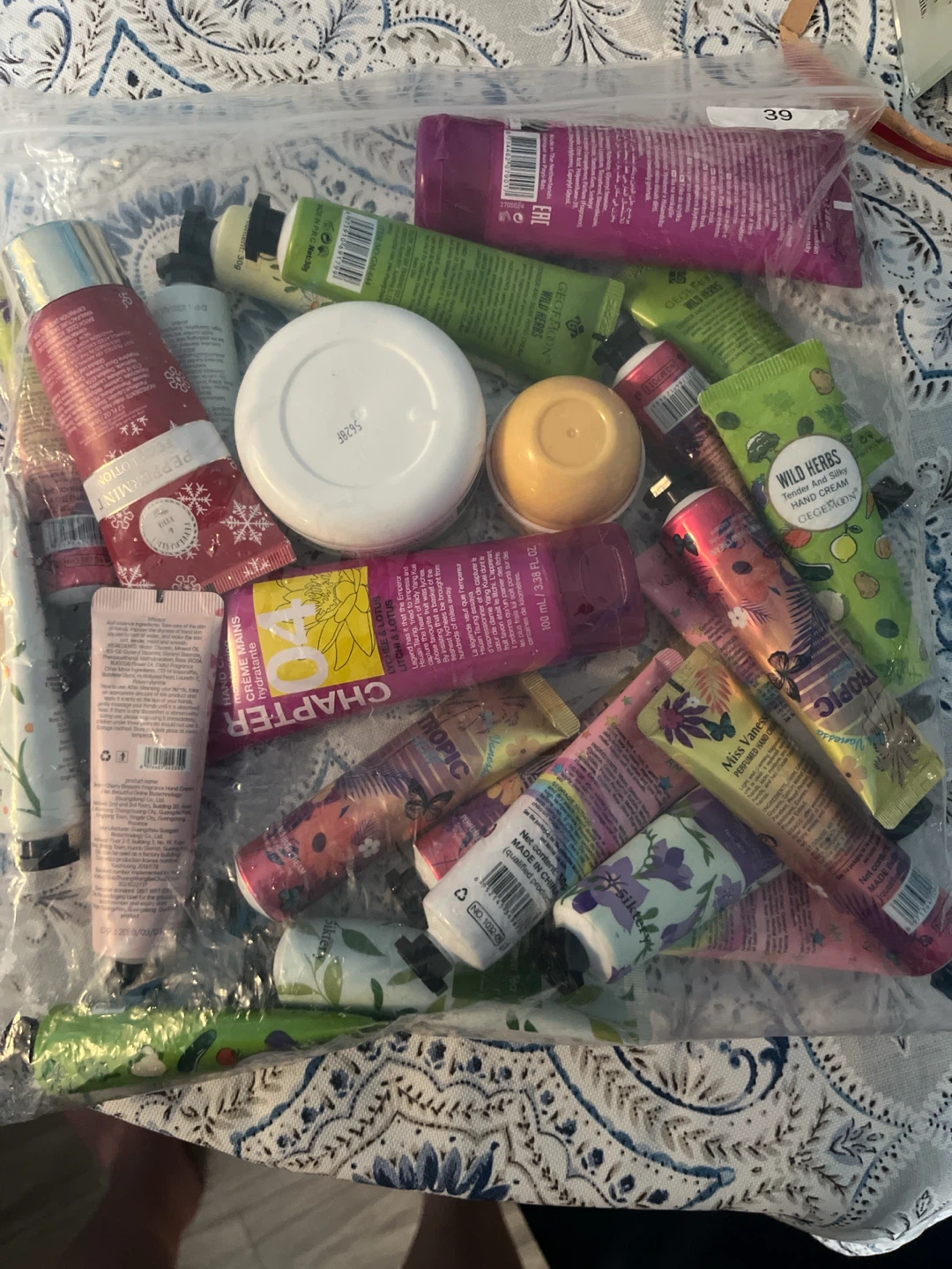 Lot of assorted hand creams and body care lotion - photo 2