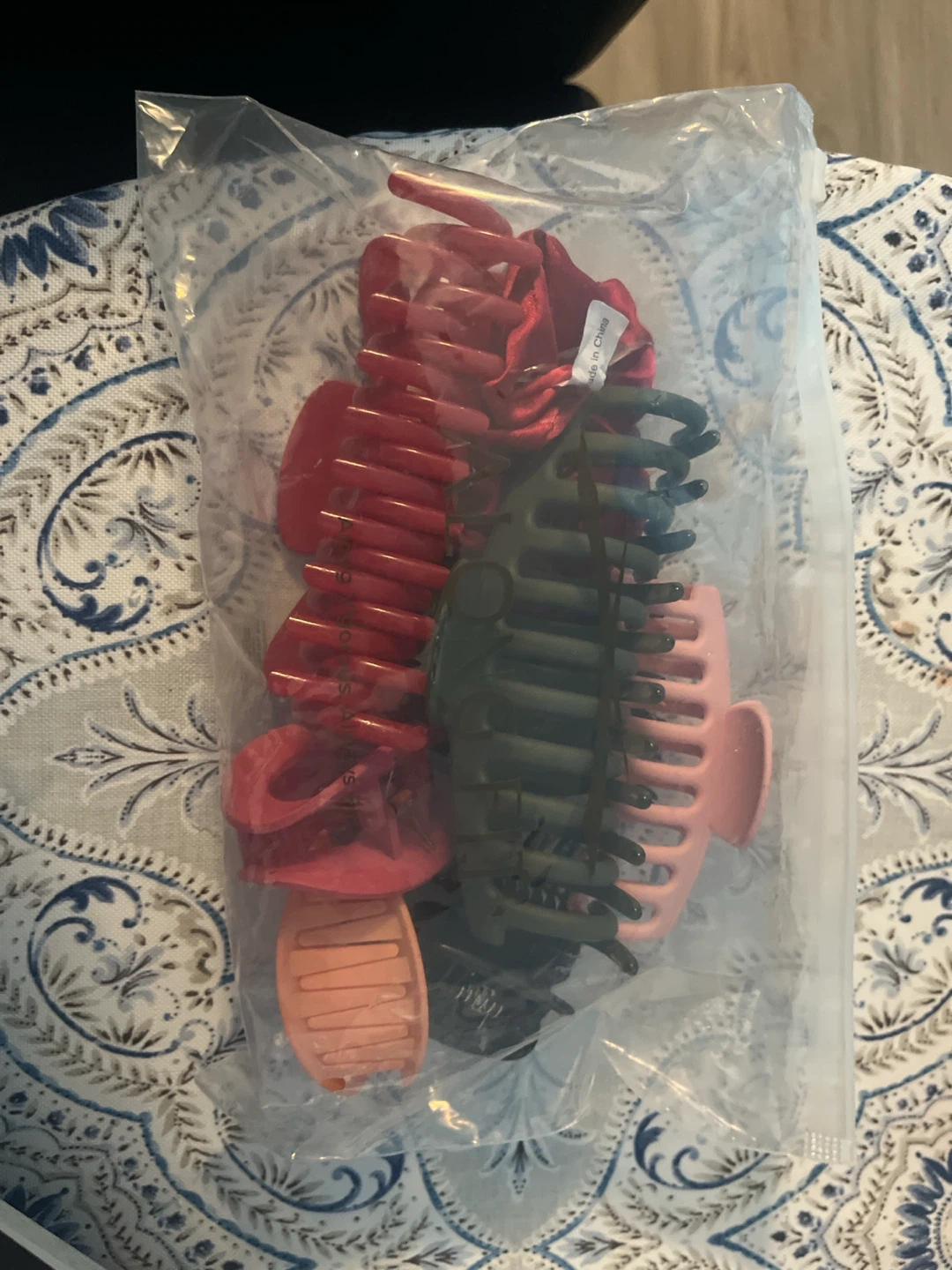 Mixed Hair Clips and Scrunchies Set